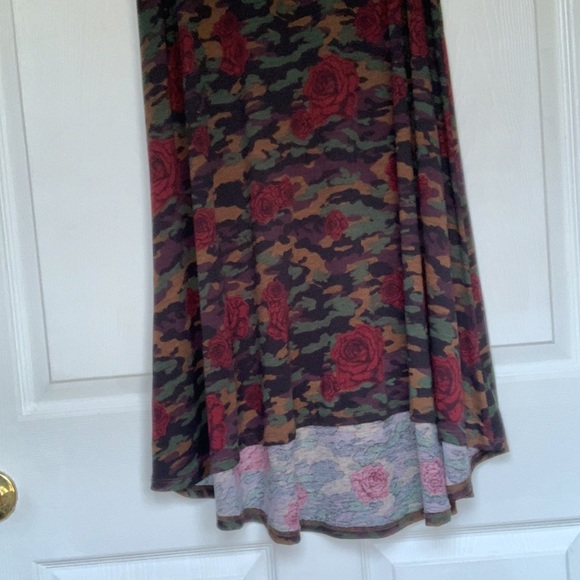 LulaRoe Carly dress extra small camp with roses - Picture 2 of 4
